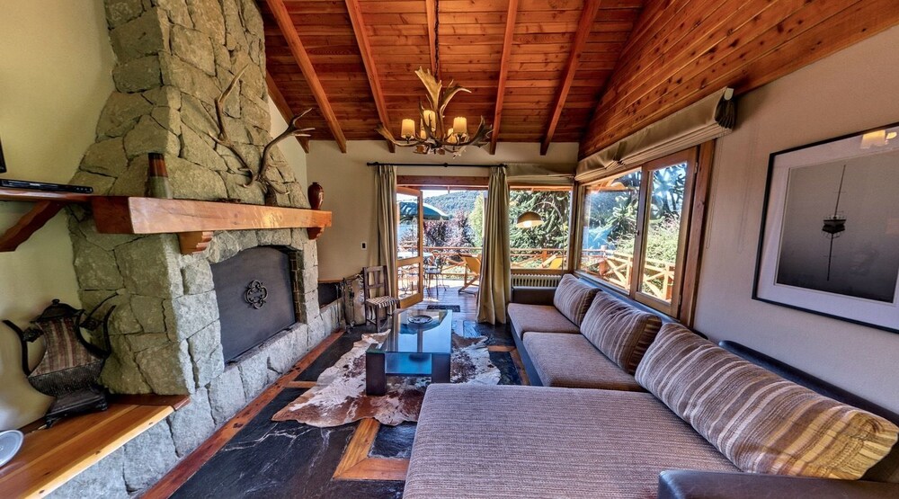 Standard Cabin - Living Area