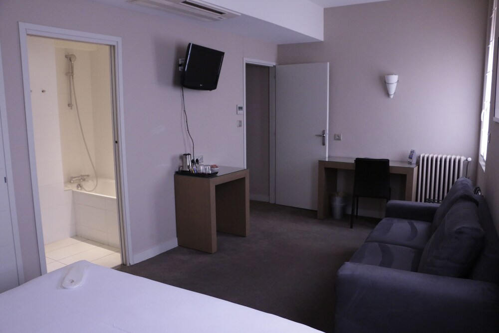 Guestroom