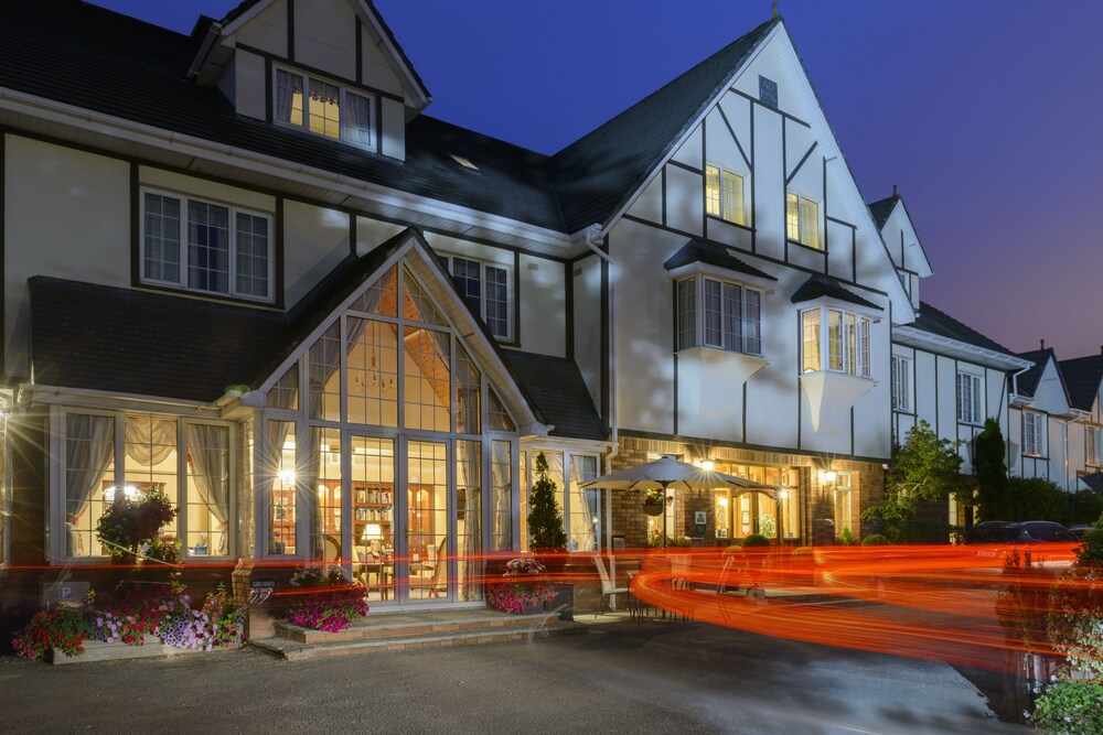 Hotel Front - Evening/Night