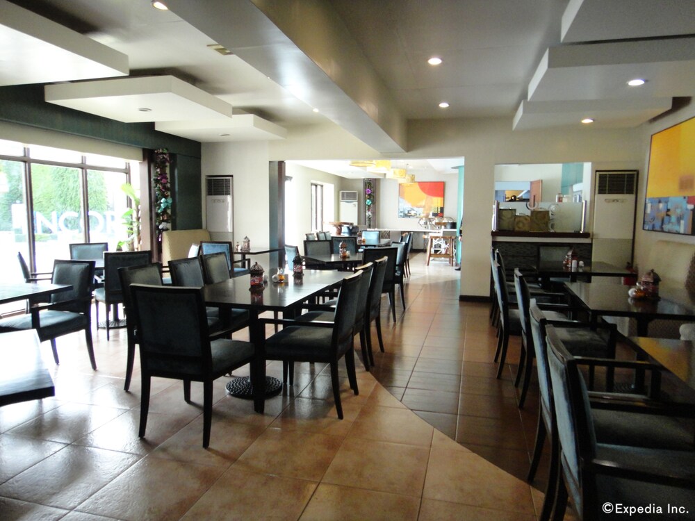 Hotel Bar