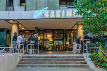Hotel Bar