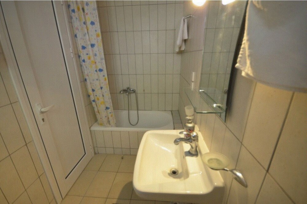 Apartment, Sea View - Bathroom