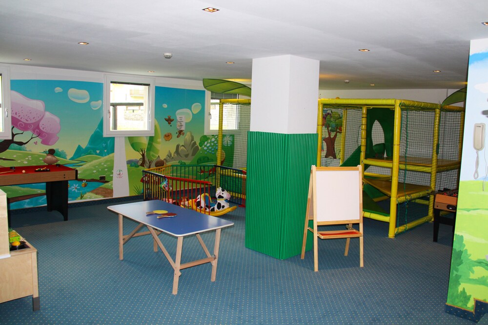 Area giochi per bambini (al coperto)