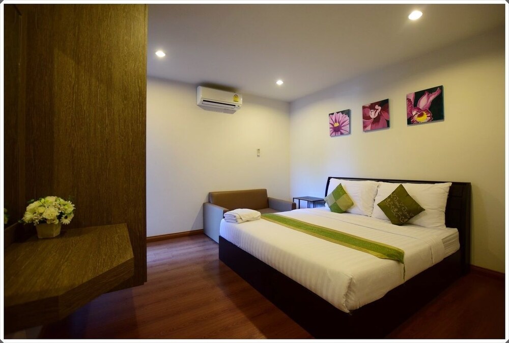 Family Twin Room, 2 Bedrooms, Poolside - Guestroom