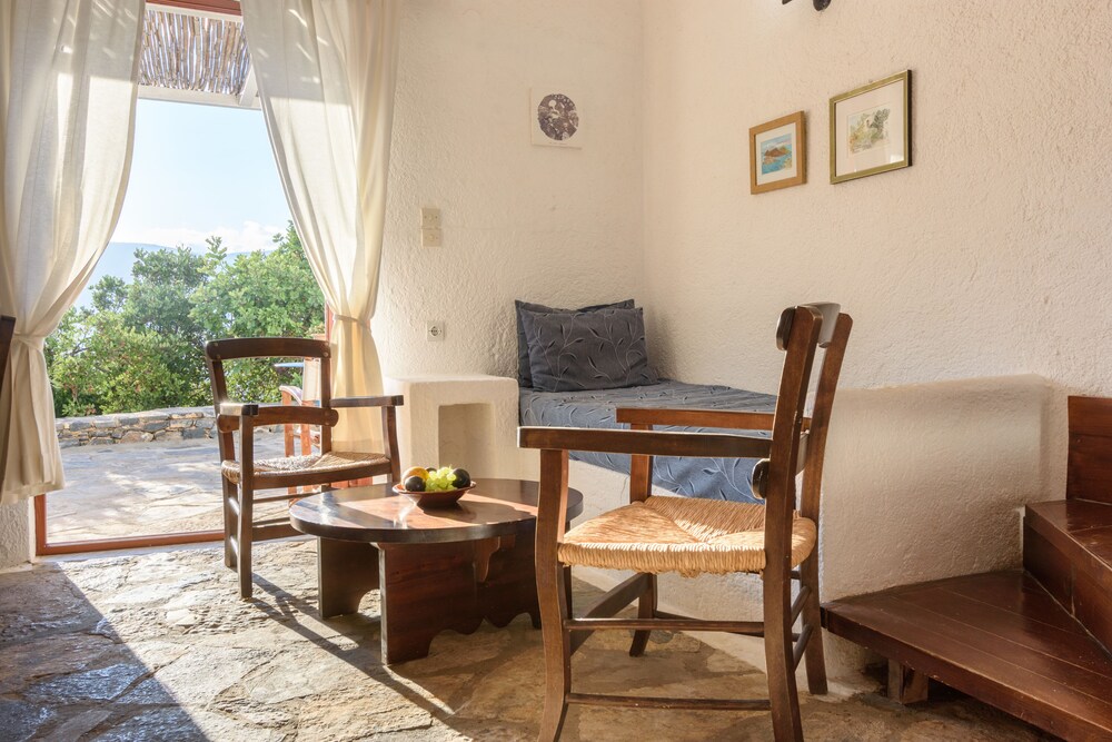 Standard Apartment, Partial Sea View (for 2) - Living Area