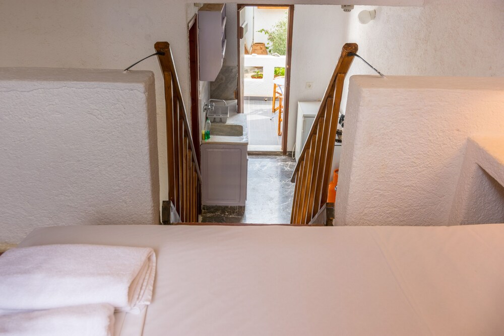 Superior Apartment, Sea View (For 2) - Guestroom