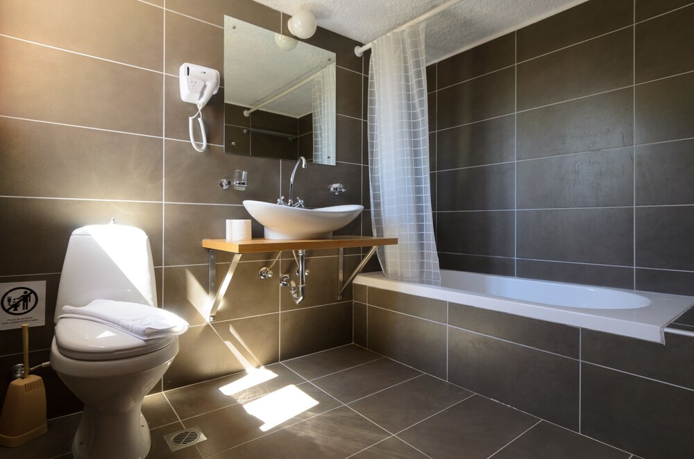Standard Apartment, Sea View (for 2) - Bathroom