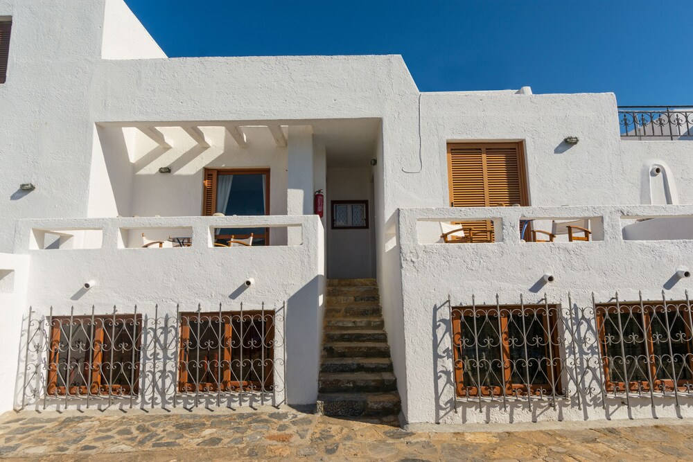 Standard Apartment, Sea View (for 2) - Guestroom