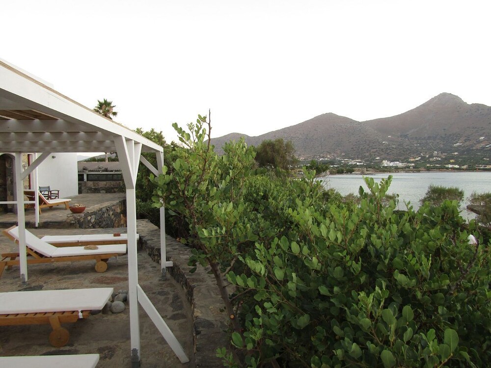 Sundeck
