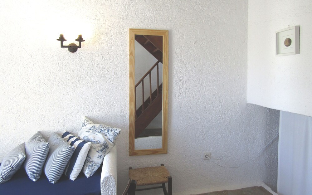 Grand Apartment, Partial Sea View (for 4) - Living Room