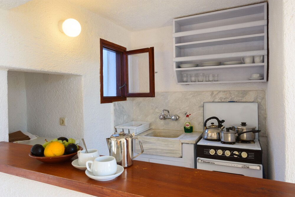 Standard Apartment, Partial Sea View (for 2) - In-Room Kitchenette