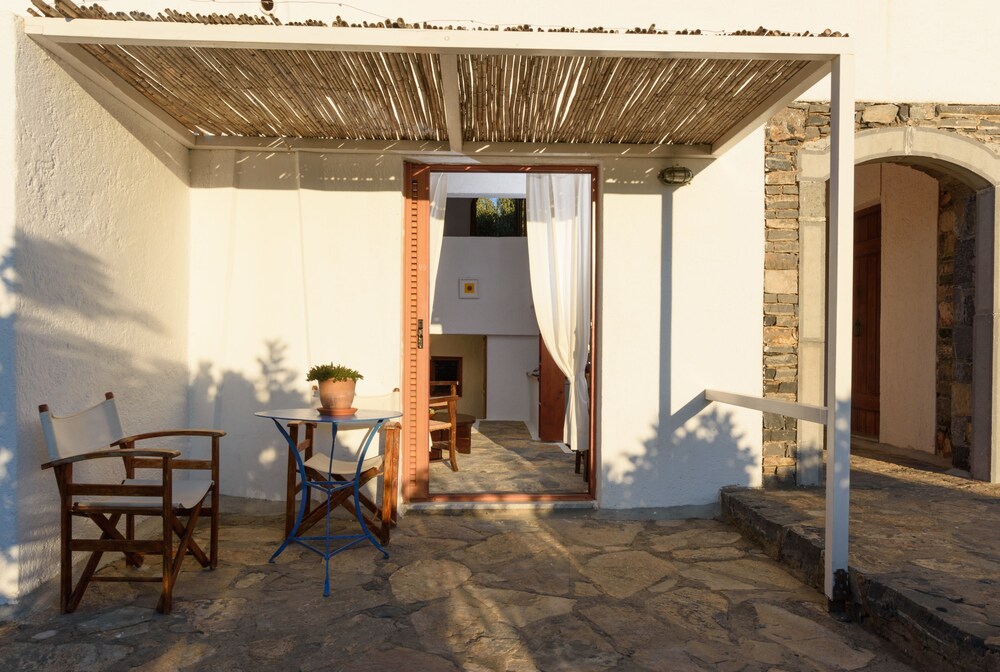 Standard Apartment, Partial Sea View (for 2) - Terrace/Patio