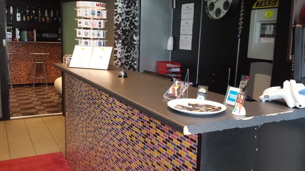 Check-in/Check-out Kiosk