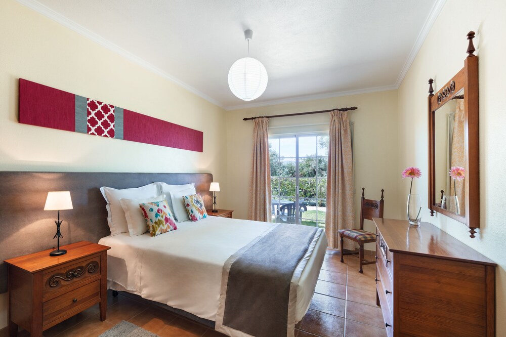 Standard Apartment, 2 Bedrooms - Guestroom