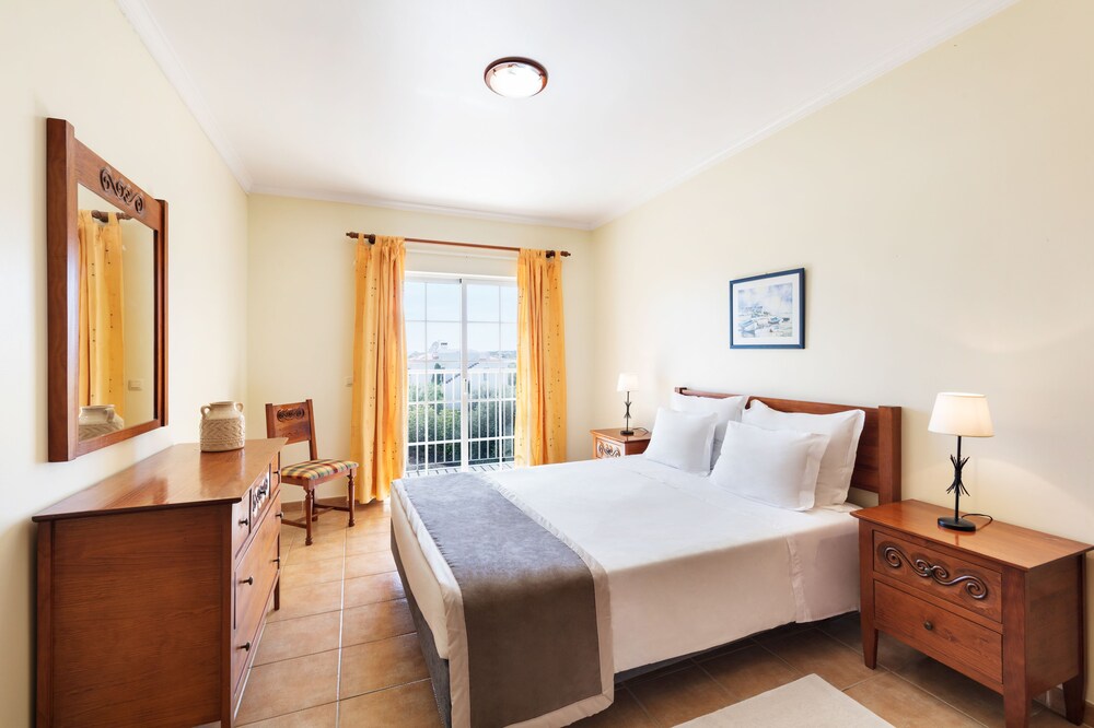 Standard Apartment, 2 Bedrooms - Guestroom