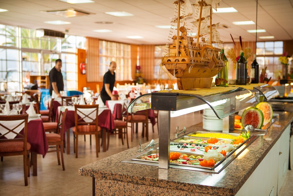 Food Court