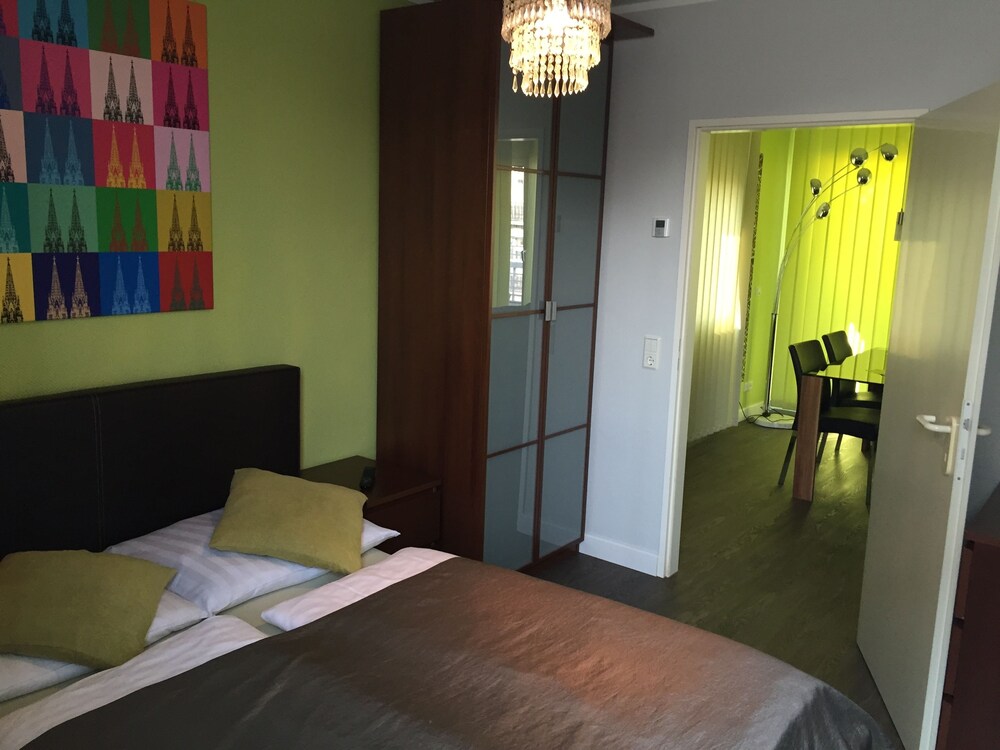 Elegance Suite - Guestroom