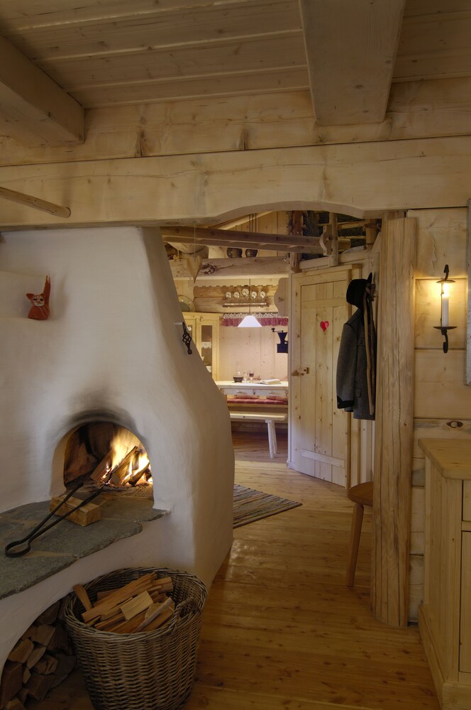 Panoramic Chalet, 2 Bedrooms, Sauna, Mountain View - Guestroom