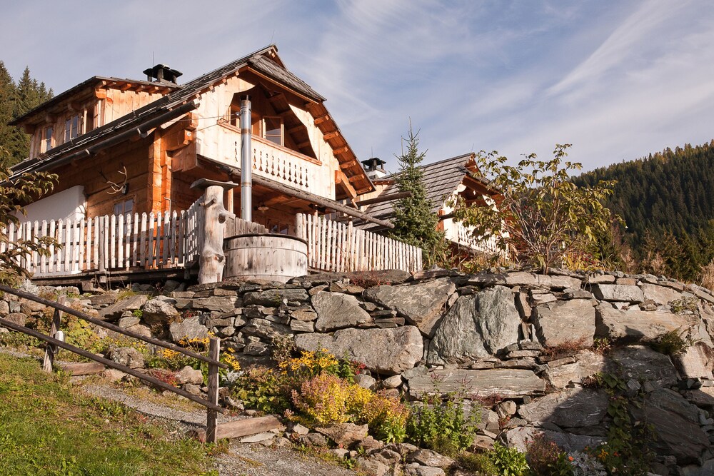 Traditional Chalet, 2 Bedrooms, Terrace, Mountain View - Terrace/Patio
