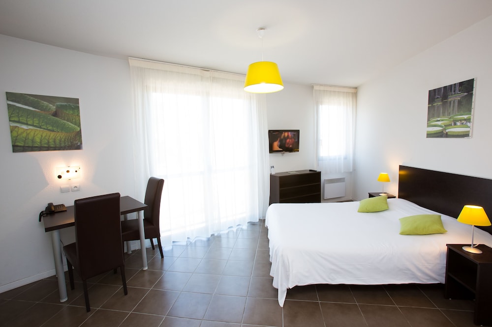 Family Suite - Guestroom