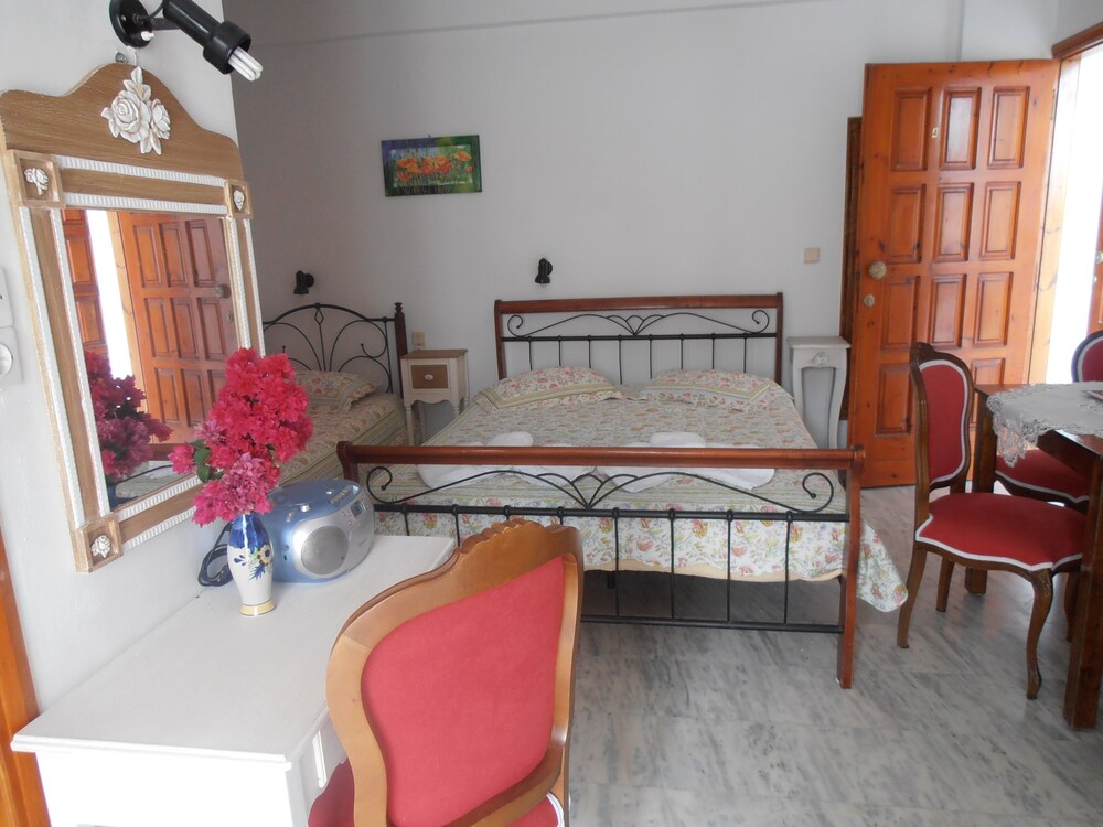 In-Room Kitchenette