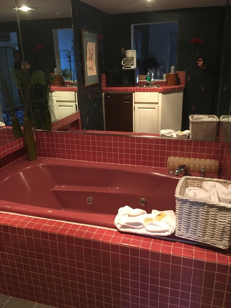Jetted Tub