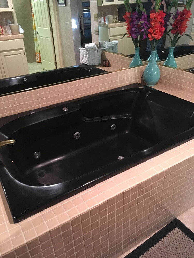 Jetted Tub