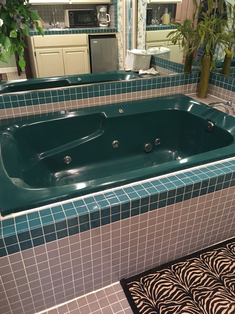 Jetted Tub