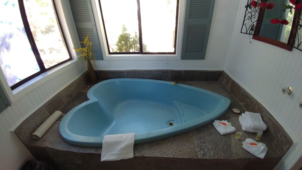 Jetted Tub