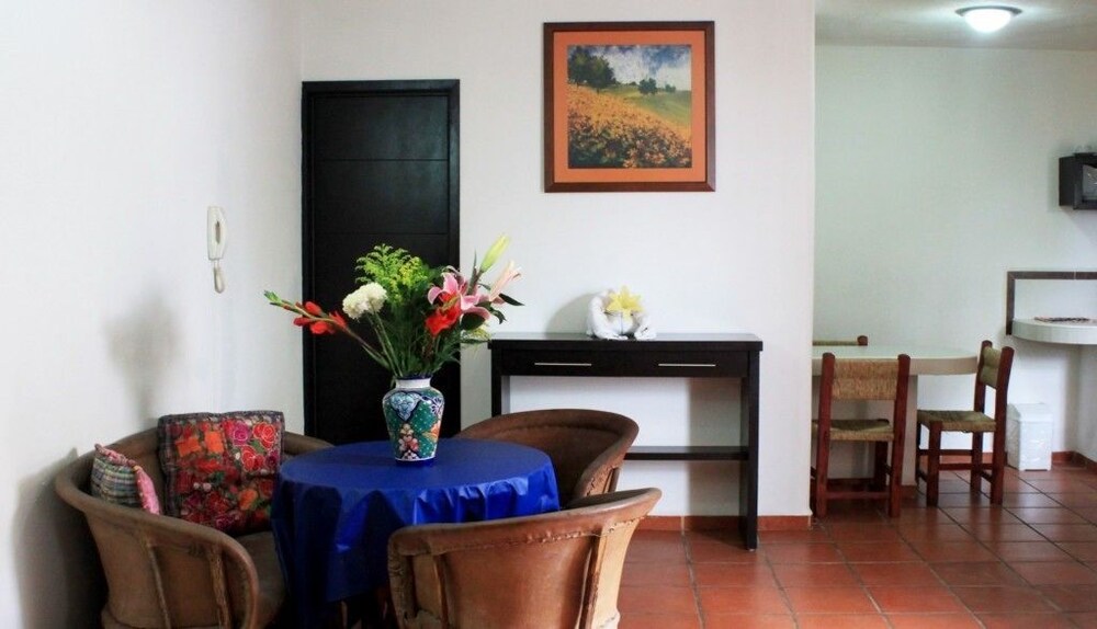 Studio, 1 Queen Bed - In-Room Kitchenette