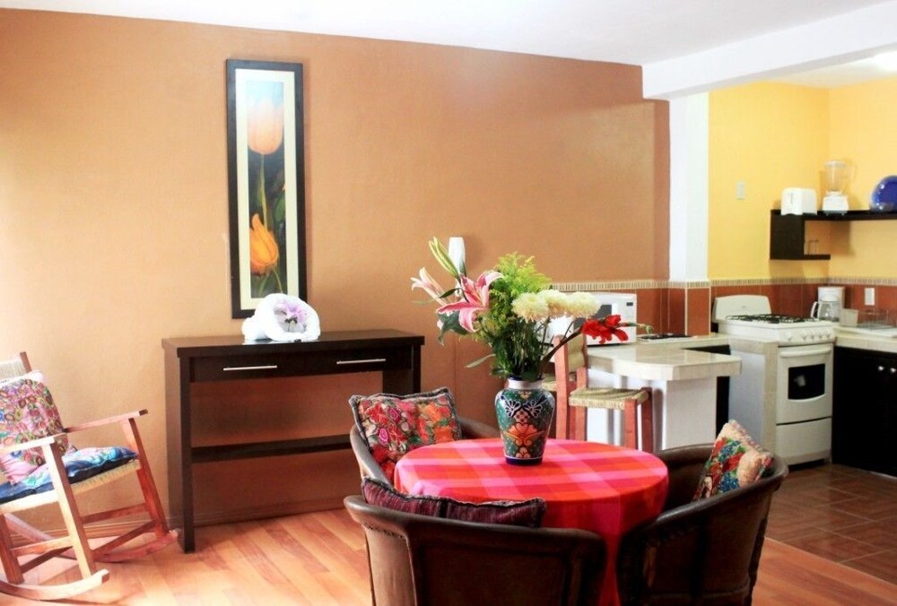 Economy Studio - Living Room