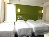 Quadruple Room (Corner)