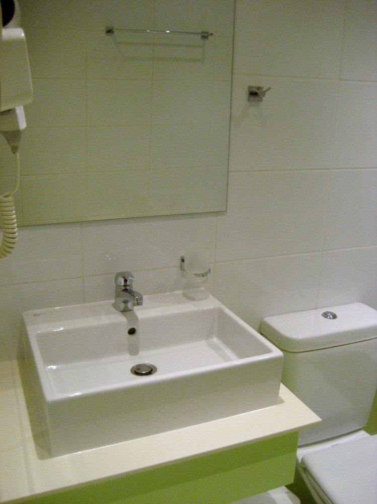 Bathroom sink, Origin Hotel & Apartments