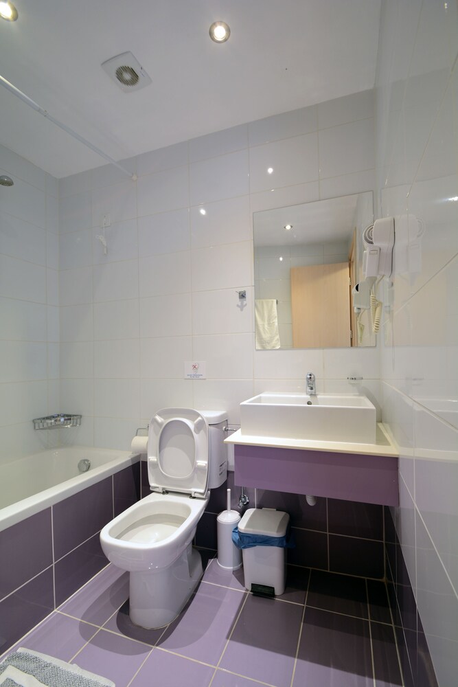 Bathroom, Origin Hotel & Apartments