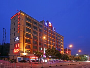Hotel Front - Evening/Night
