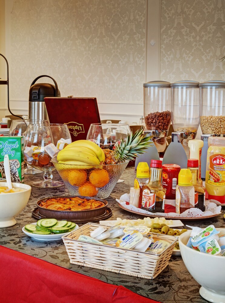 Salle de petit-déjeuner