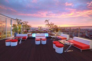 Hotel Bar