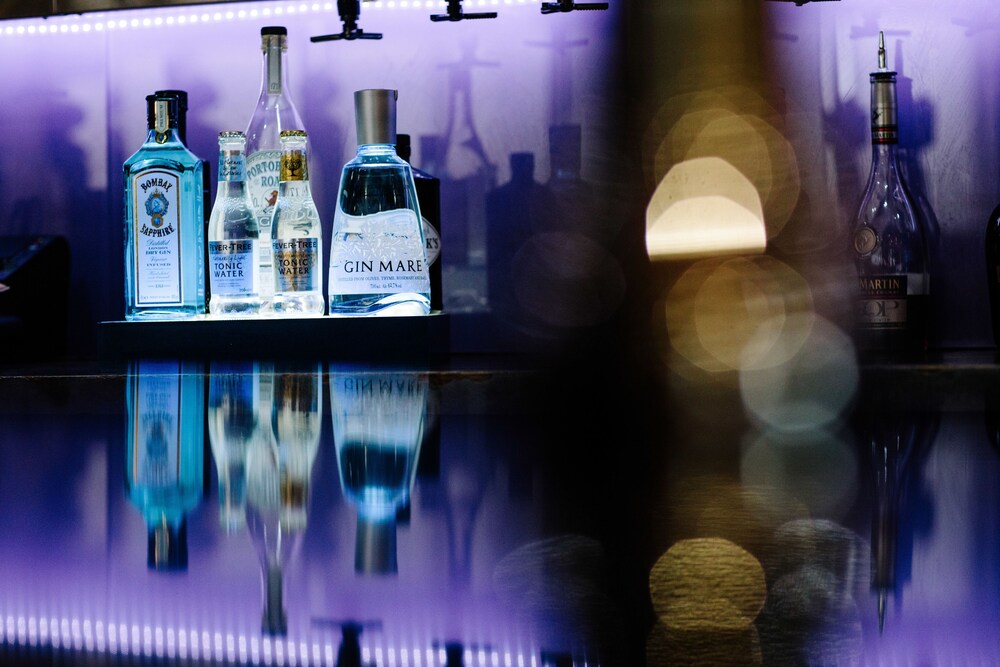 Hotel Bar