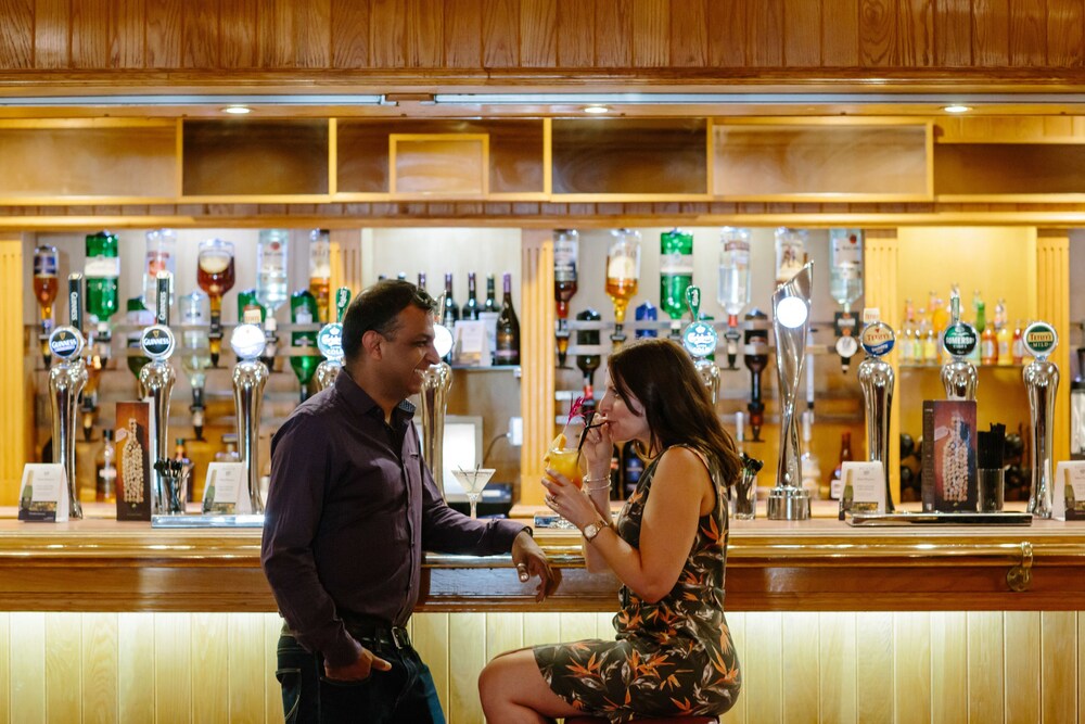 Hotel Bar