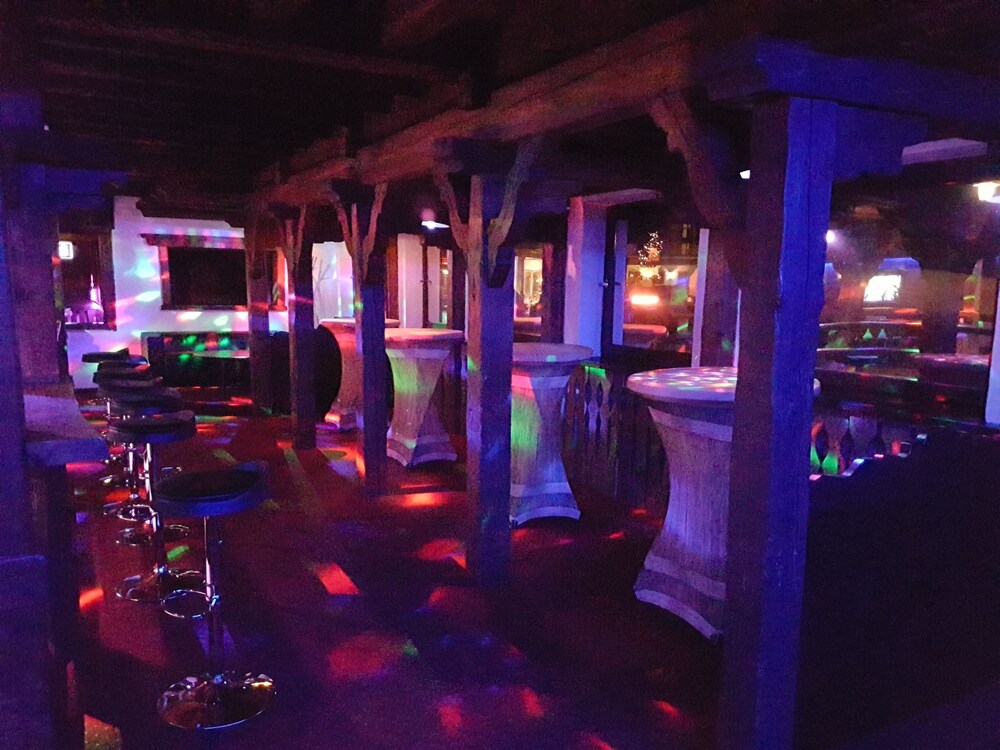 Hotel Bar