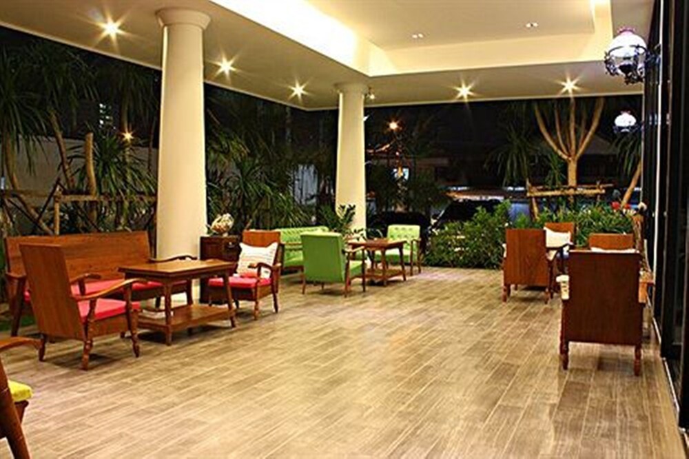 Hotel Bar