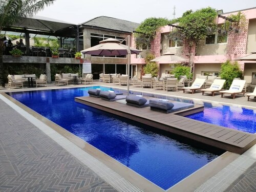 The Blowfish Hotel
