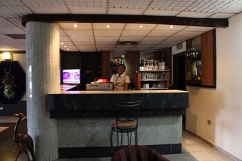 Hotel Bar
