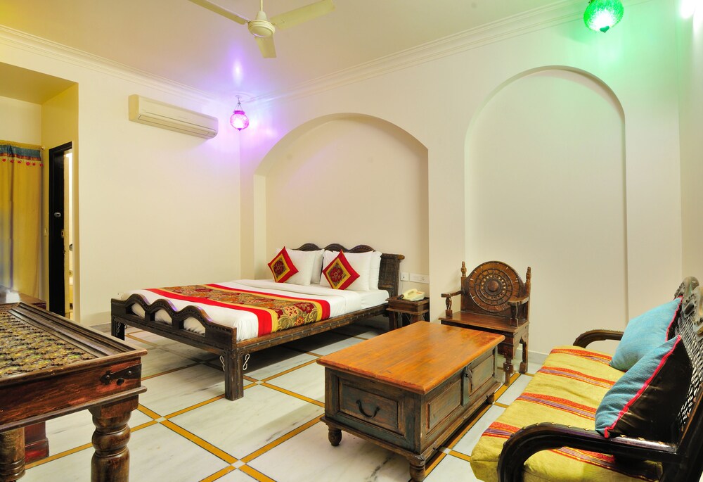 Guestroom
