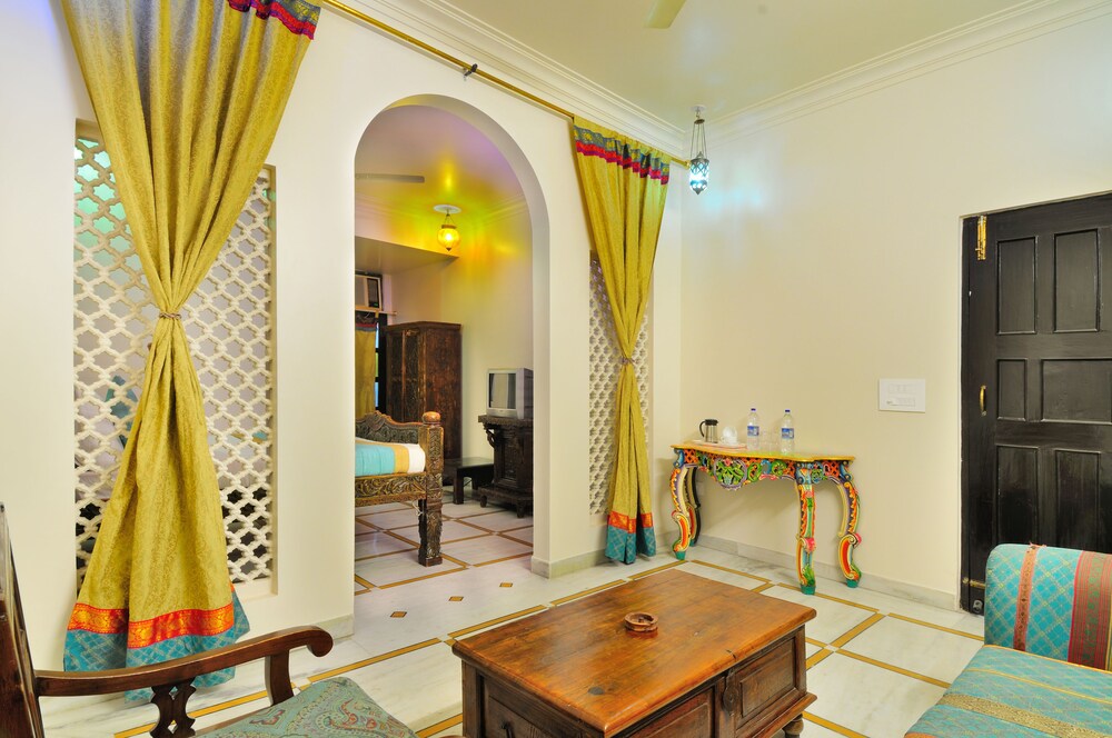 Guestroom