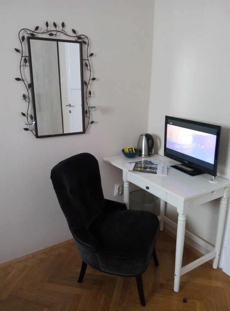 In-Room Business Center