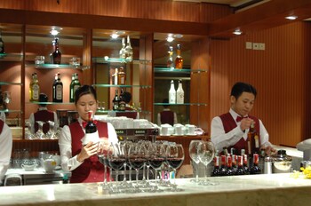 Hotel Bar