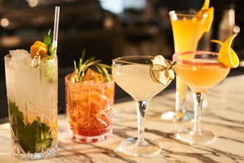Hotel Bar