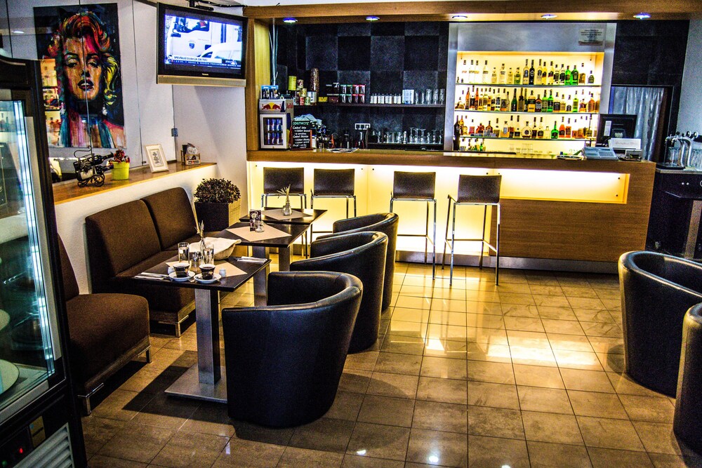 Hotel Lounge