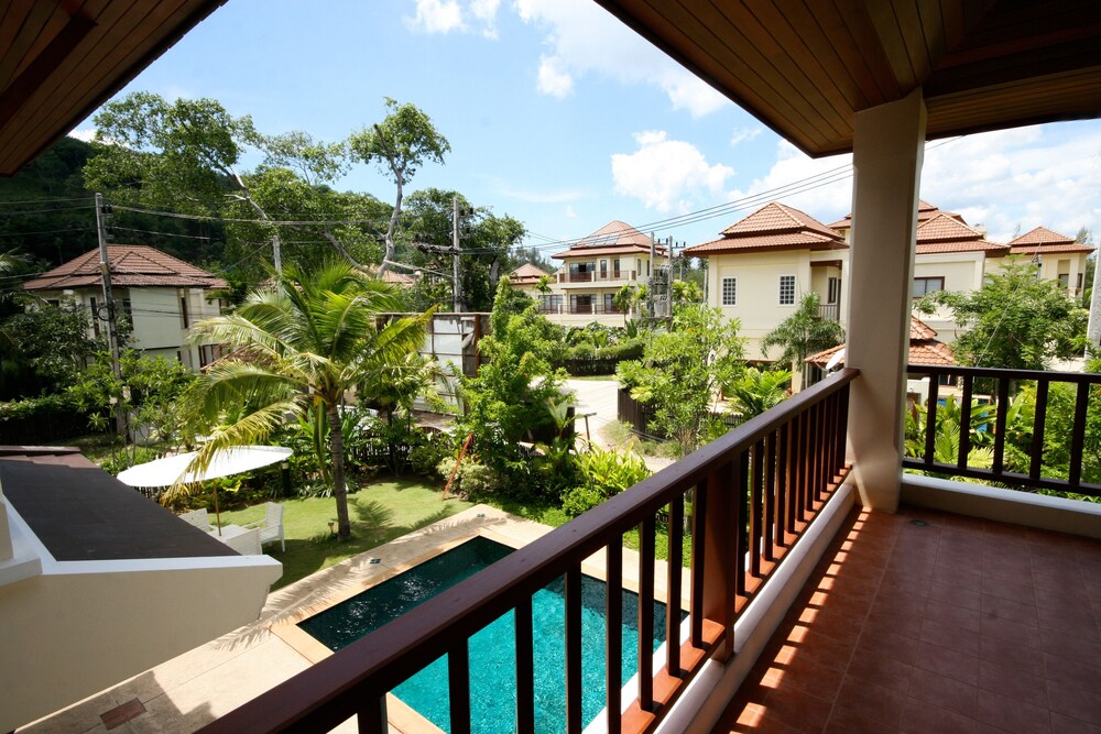 3 Bedroom Pool Villa - Balcony